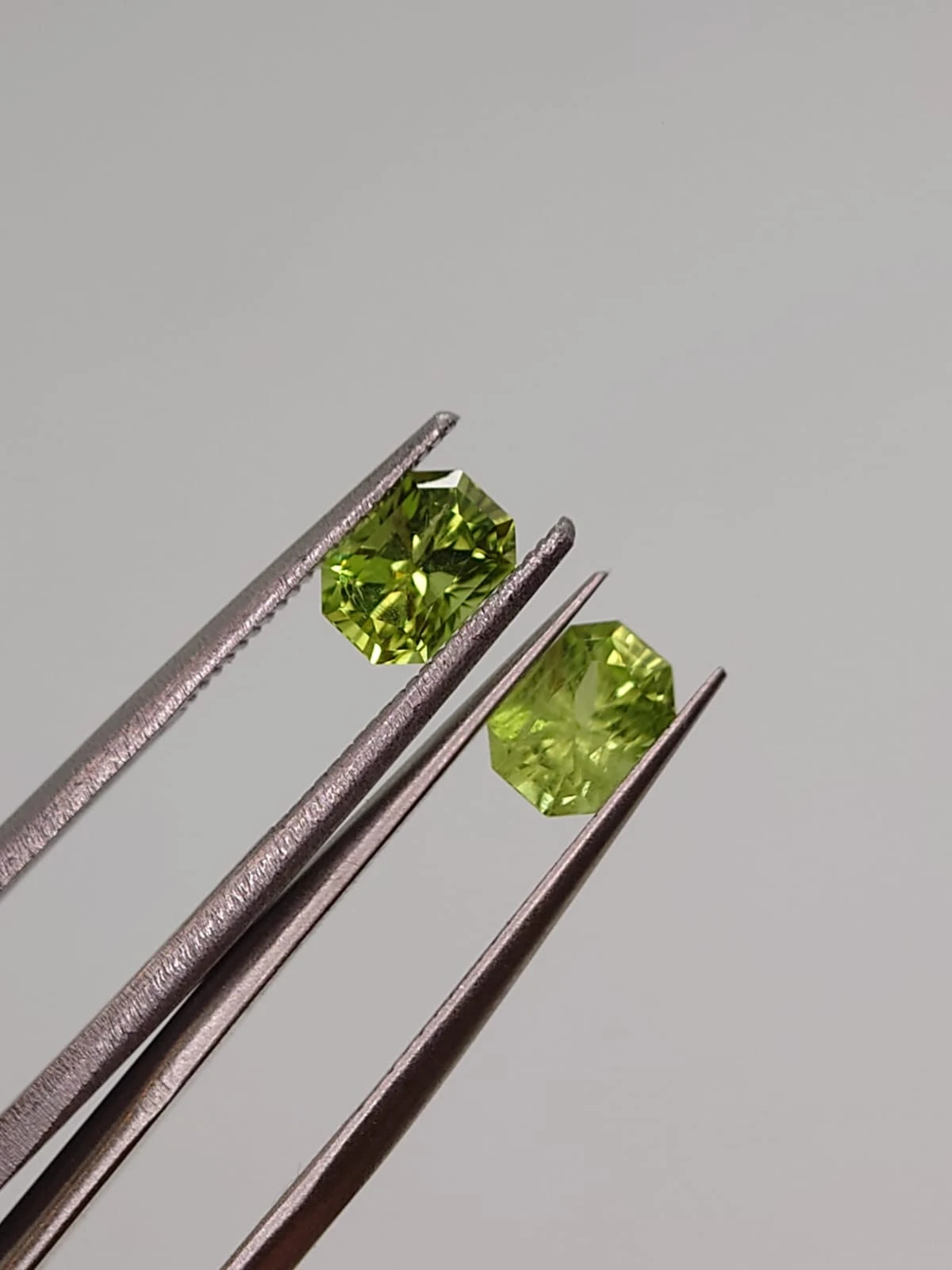 1.55ct Natural Peridot Pair from Pakistan — view 5